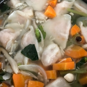 簡単☆水餃子と野菜のスープ